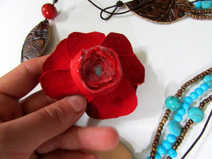 Leather Rose Necklace How to make a leather rose