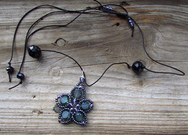 Bead And Wire Cherry Blossom Necklace Instructions
