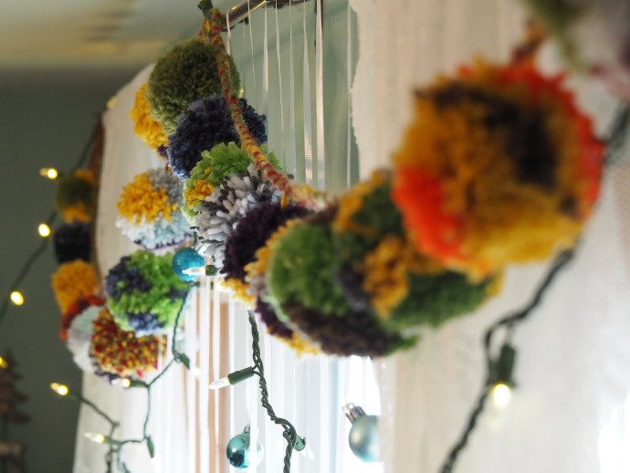 How To Make a Pompom Garland How to make a pompom