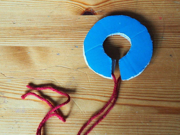 How To Make a Pompom Garland How to make a pompom